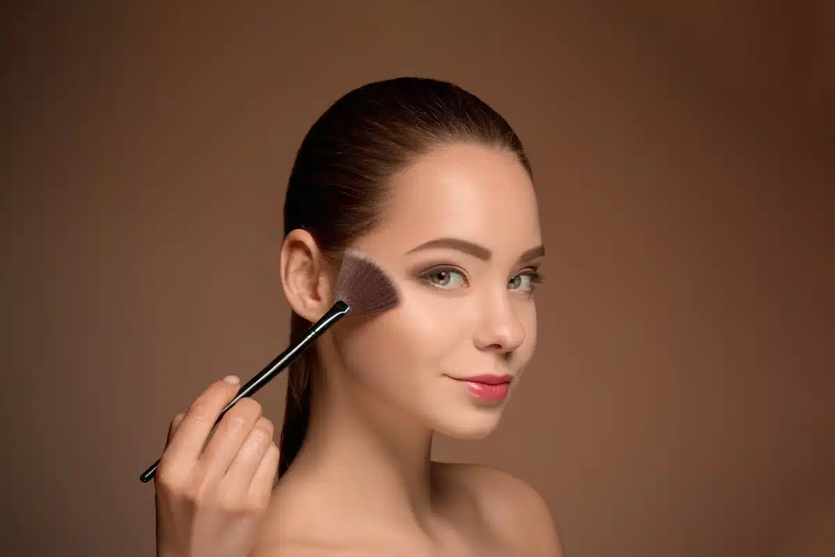 The Art of Makeup: Mastering Techniques for a Flawless Look - Lifestyle 