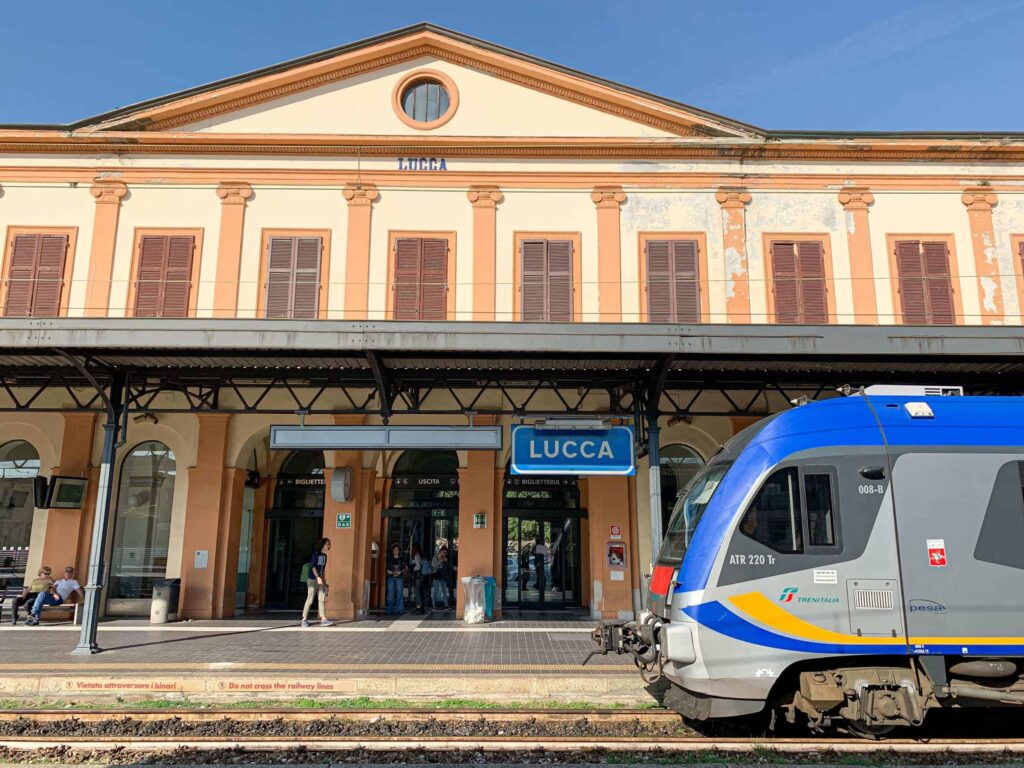 regional-trains-florence-pisa-lucca