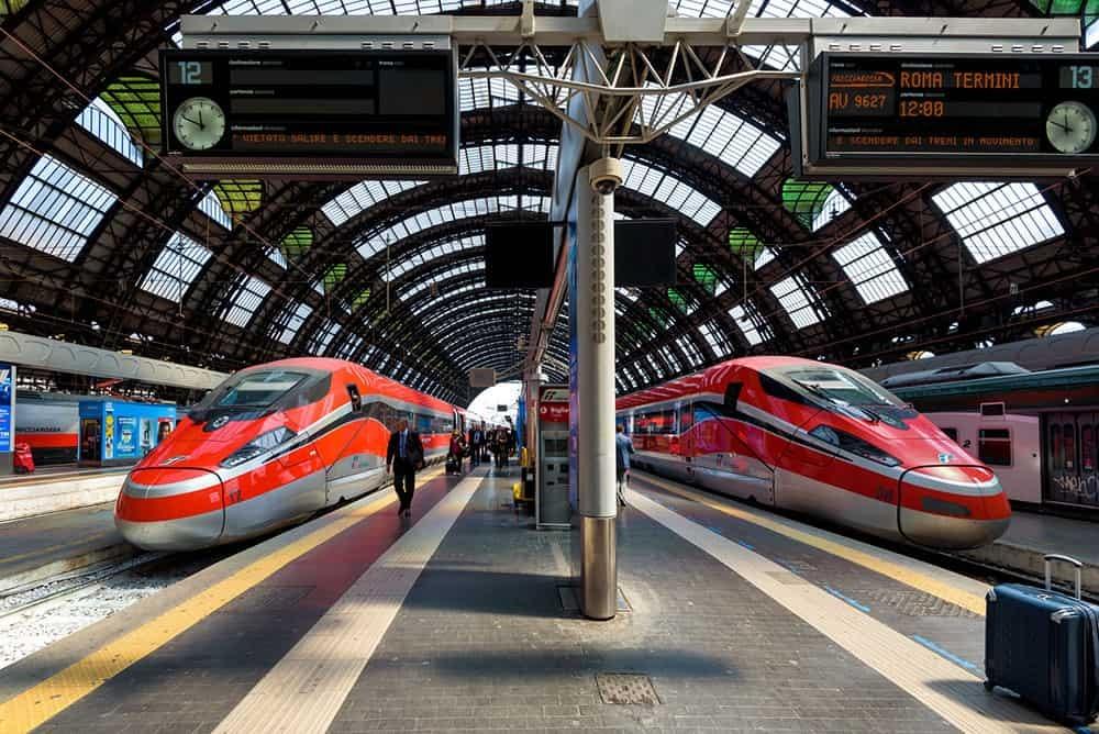 roma-termini-station-milan-rome-train
