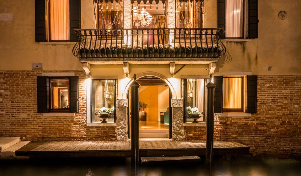 venice-historic-centre-hotel-winter-stay